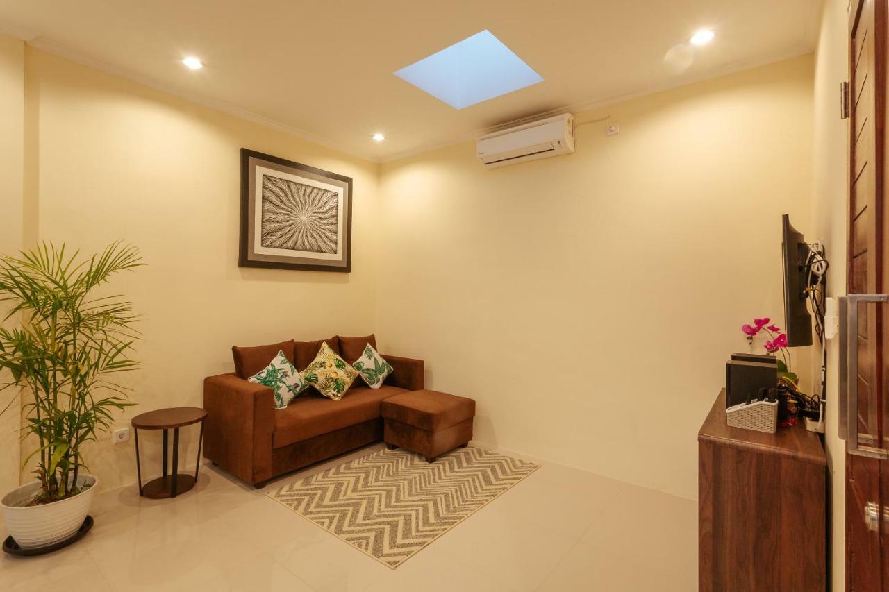 Villa Julie เซมินยัค ภายนอก รูปภาพ