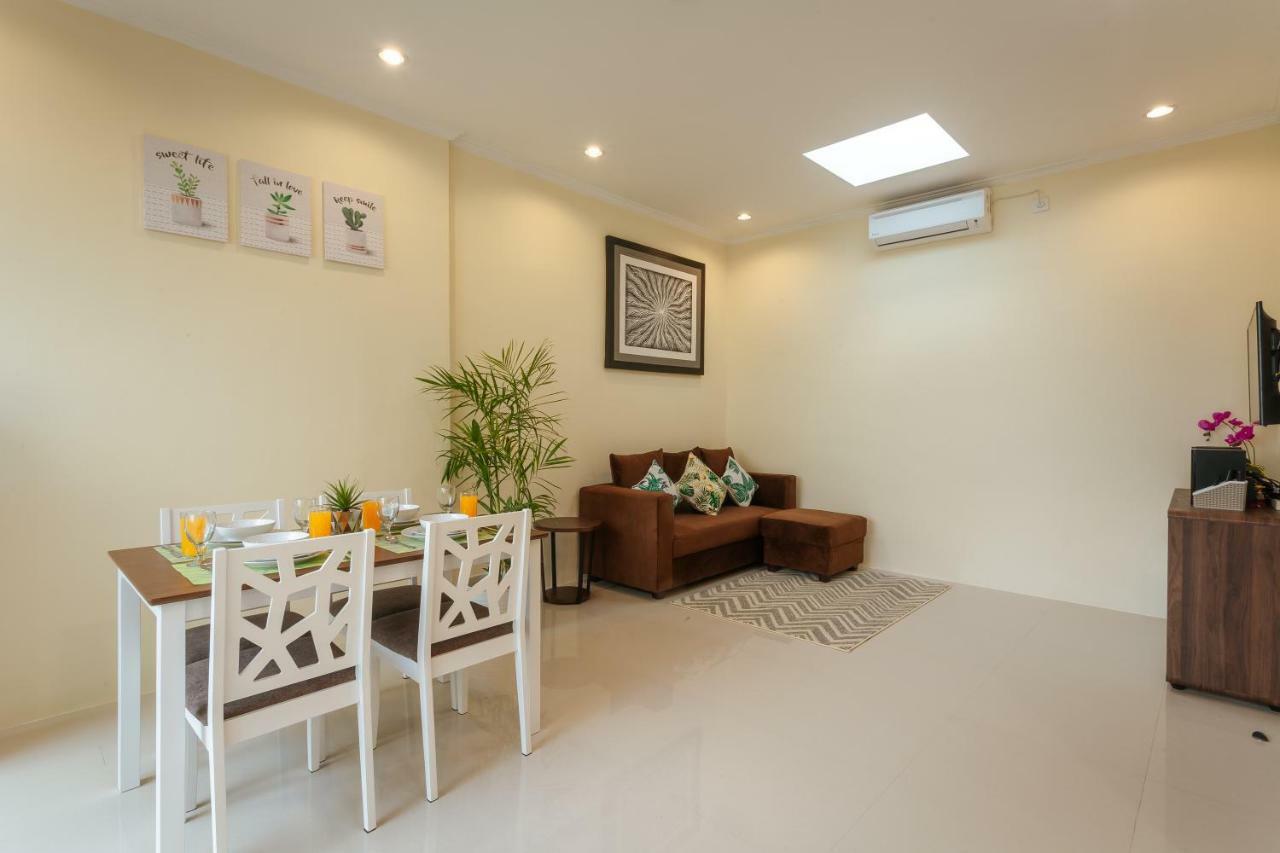 Villa Julie เซมินยัค ภายนอก รูปภาพ