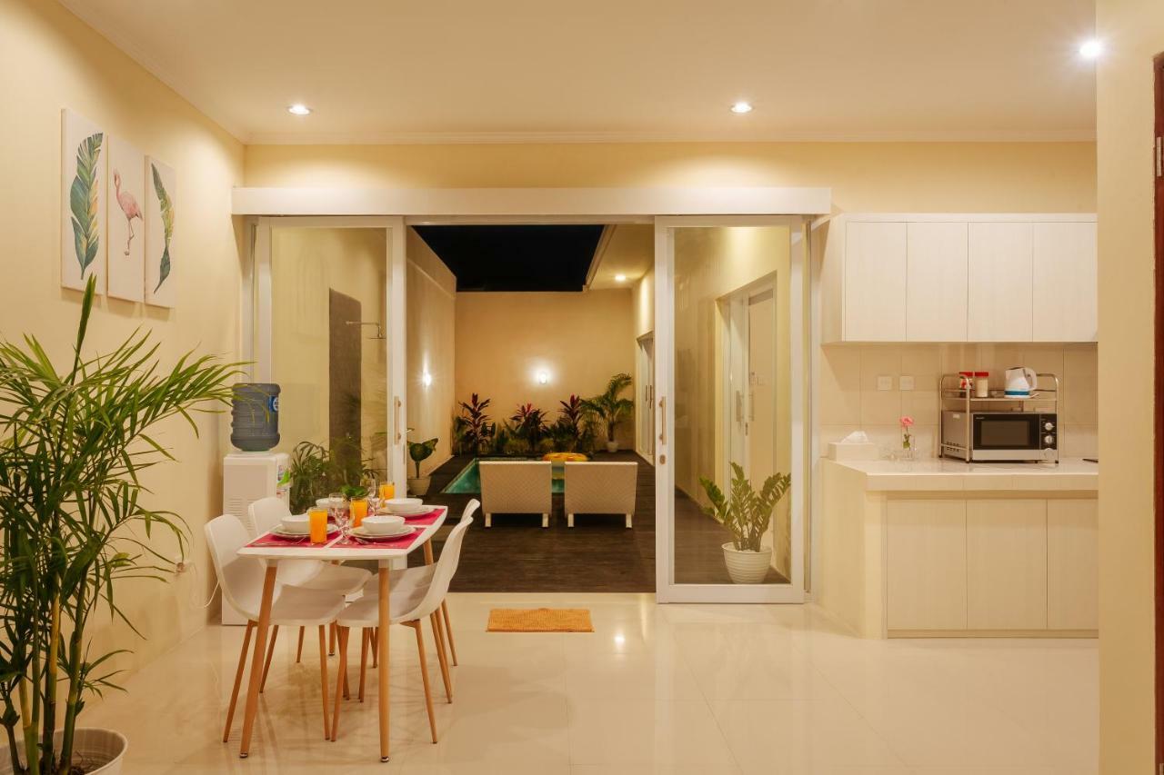 Villa Julie เซมินยัค ภายนอก รูปภาพ